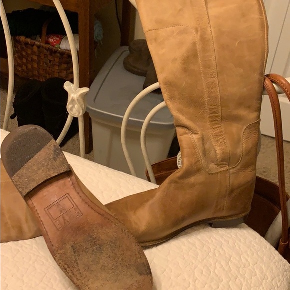 Tan Frye Boots solid Leather made in Mexico - Picture 4 of 4